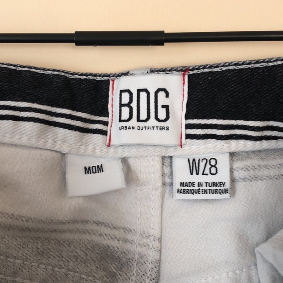 BDG | US 28 Striped Mom Jeans - Picture 4 of 4